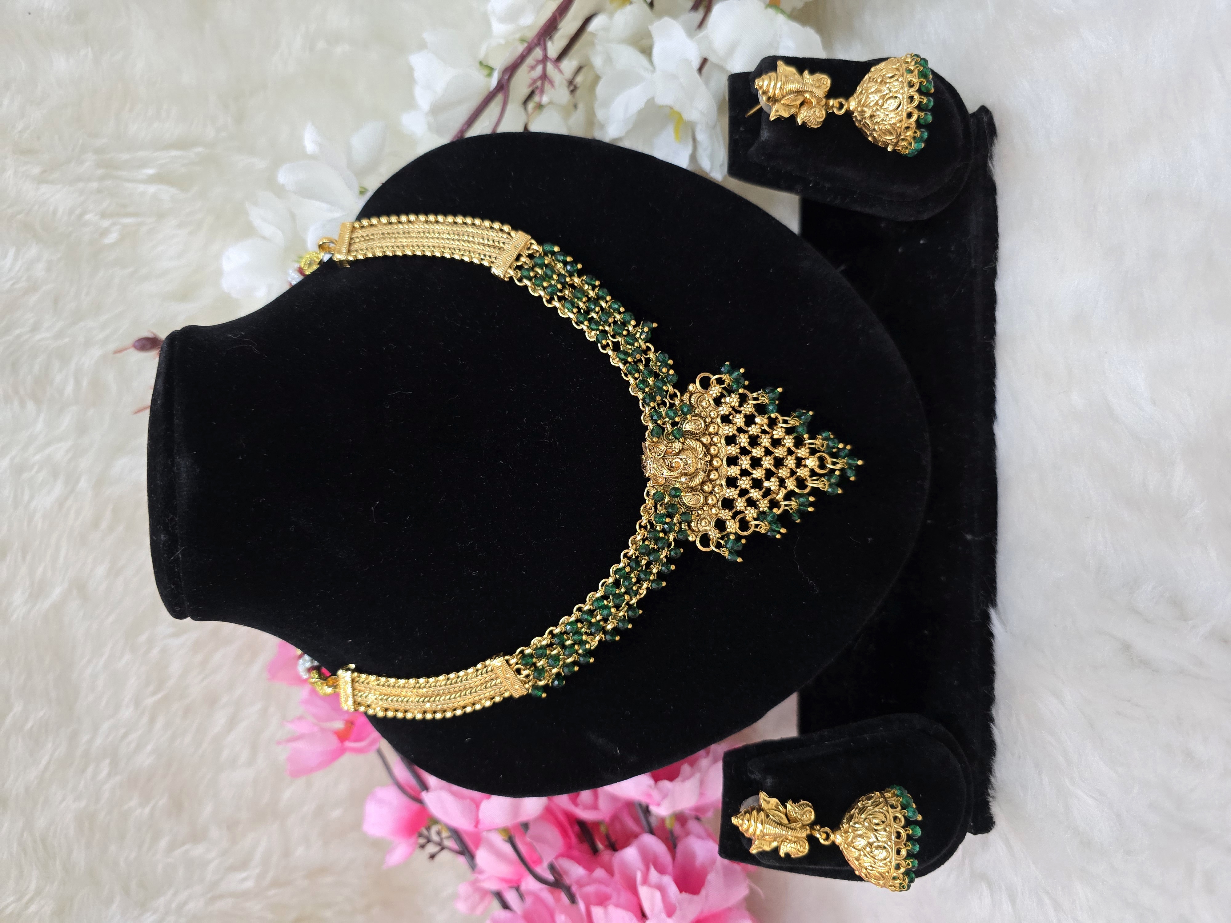  Beautiful Neckless Set 50