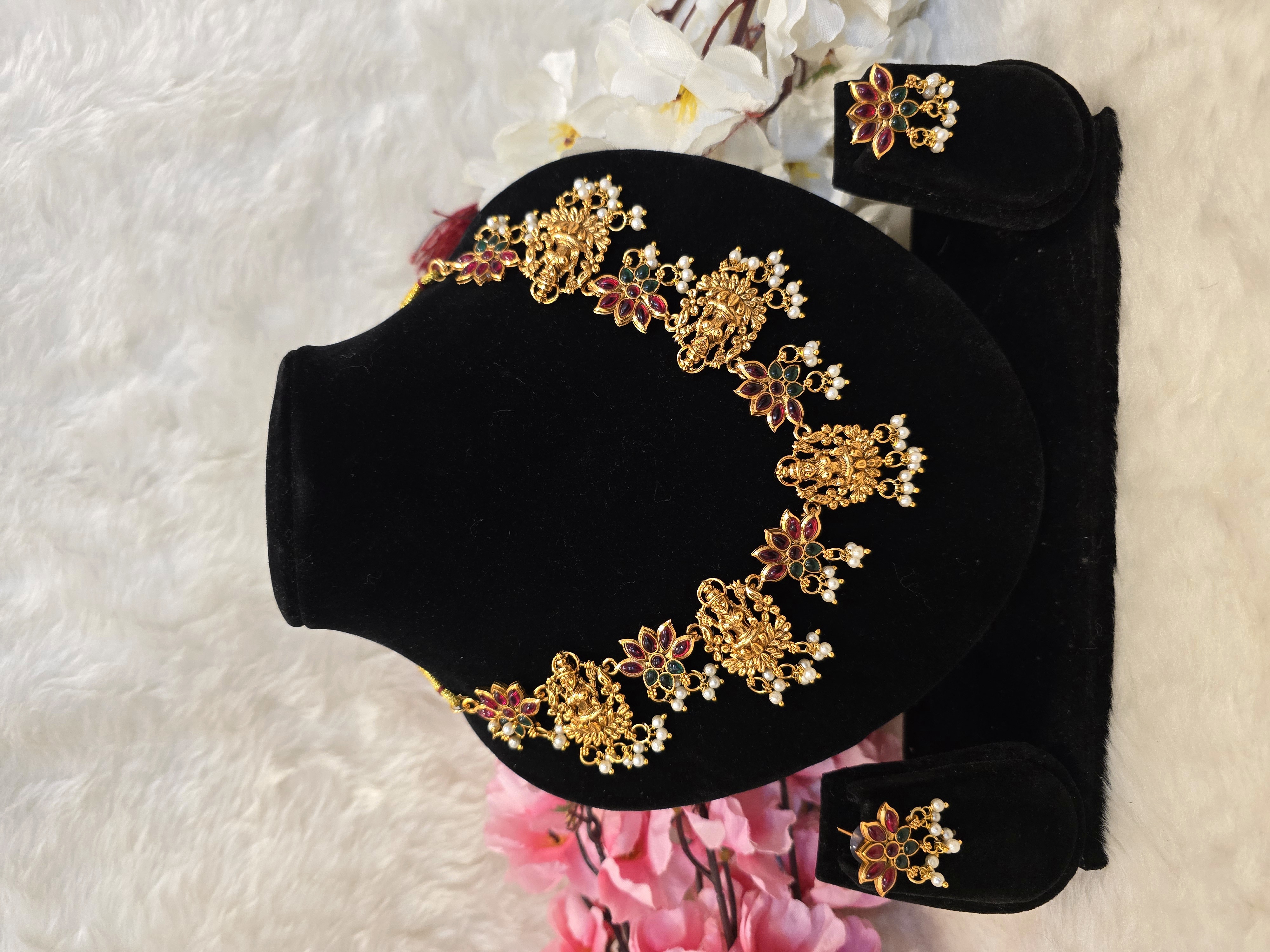  Beautiful Neckless Set 72